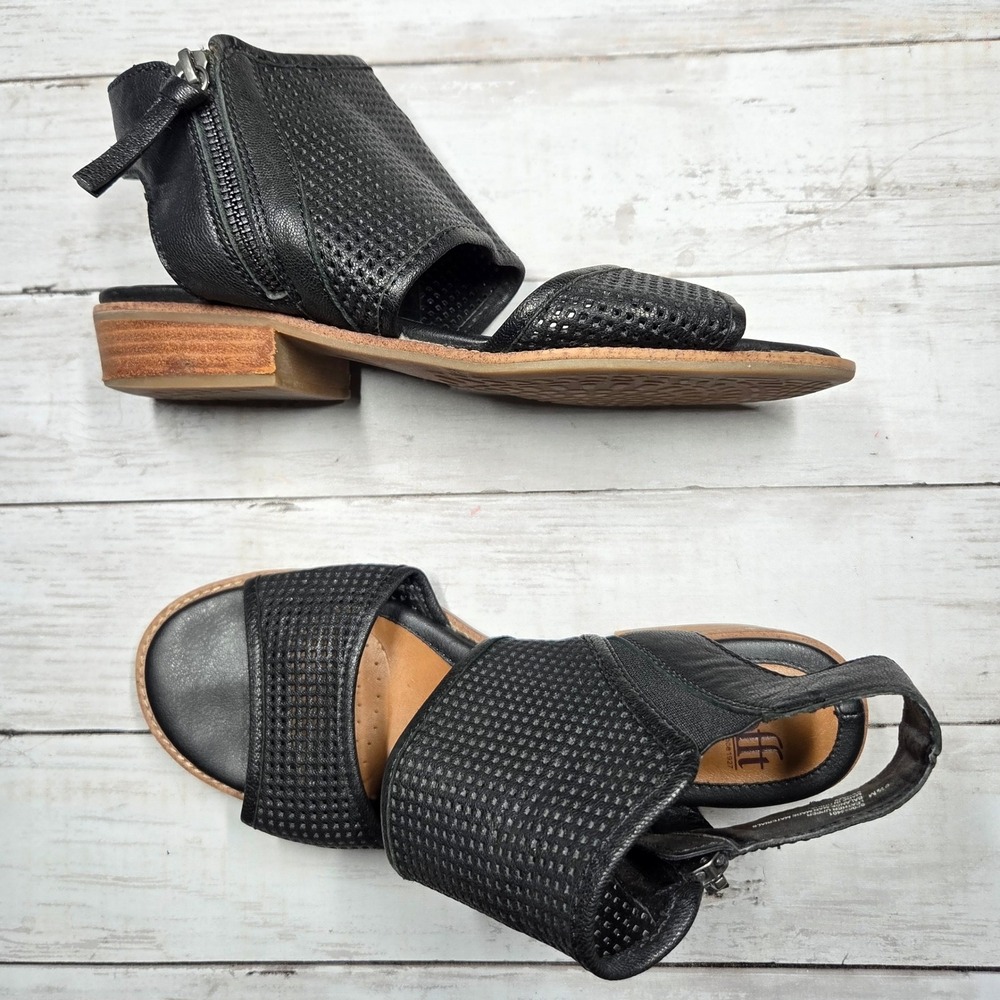 Sofft Nadira Perforated Leather Sandal Block Heel Womens 9.5M Black Zipper